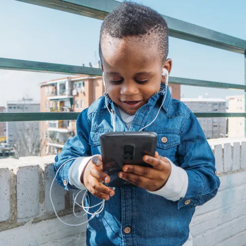 Long-distance parent-child relationships can thrive with preparation.